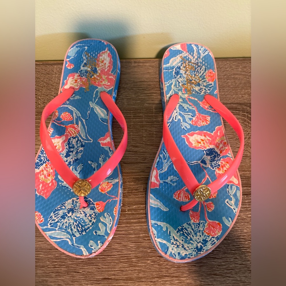 Woman’s Lilly Pulitzer Flip Flops